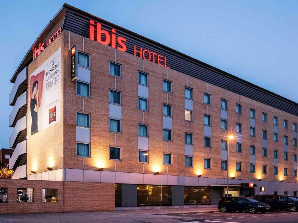 Ibis Barcelona Molins De Rei Hotel Exterior photo