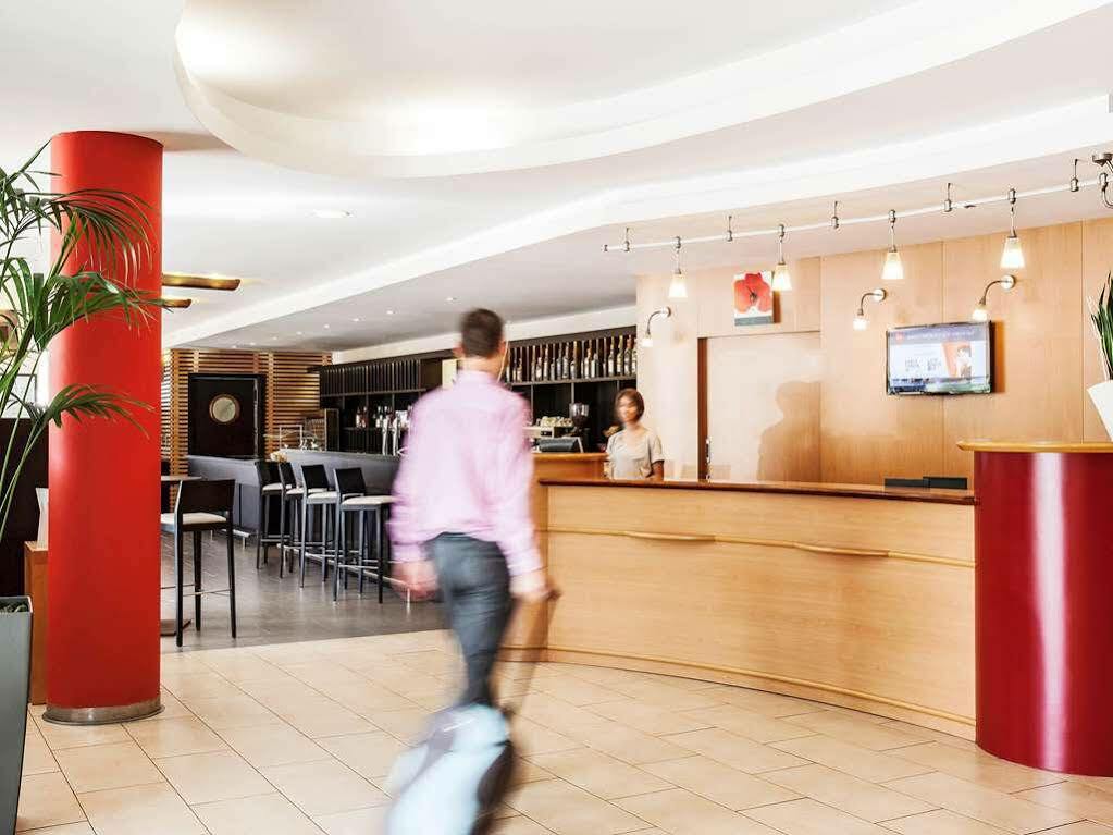 Ibis Barcelona Molins De Rei Hotel Exterior photo